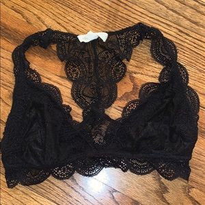 Black lace bralett